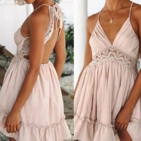 New! Blush flowy tie back backless dress - Picture 2 of 3